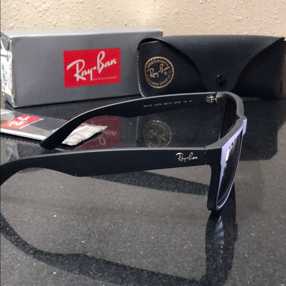 NWT Ray-Ban Polarized . Justin style sunglasses - Picture 4 of 6